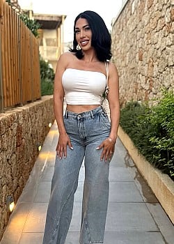 Adriana Paz